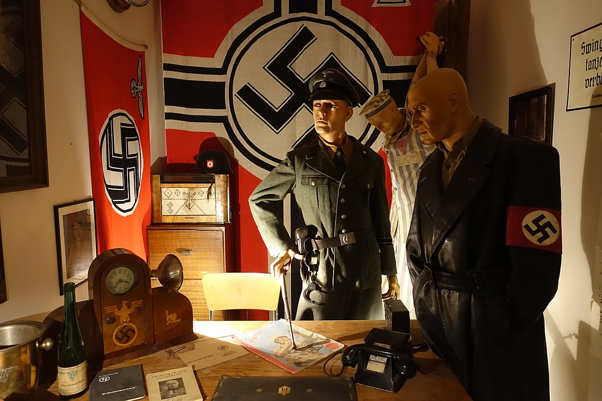 Nazi mitingi ve semboller