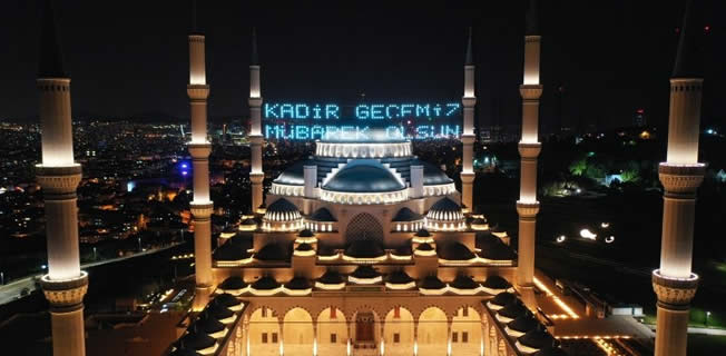 Osmanlı döneminde görkemli iftar şenlikleri